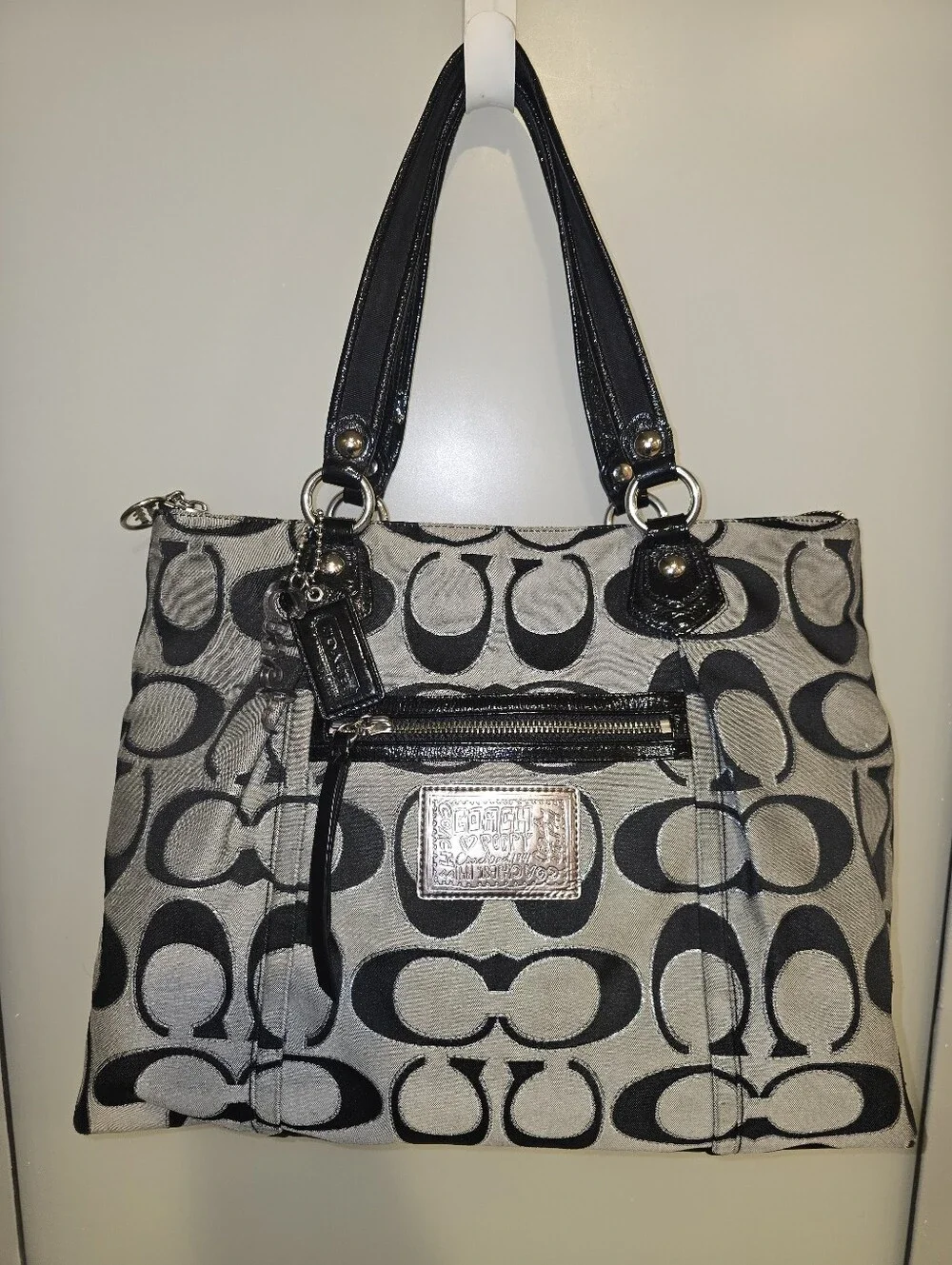 COACH 16289 Poppy Grey Black Silver Signature Canvas Tote Shoulder Bag *pls READ